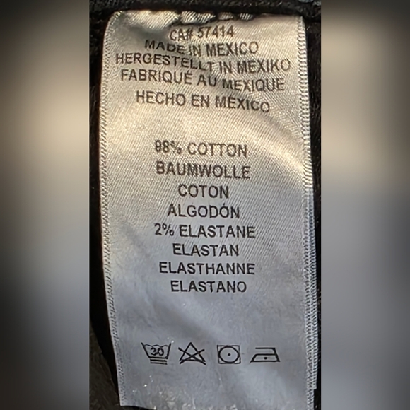 True Religion Jeans, Rocco Relaxed Skinny, Dark Wash, 34 Waist, Good Condition - Picture 10 of 13